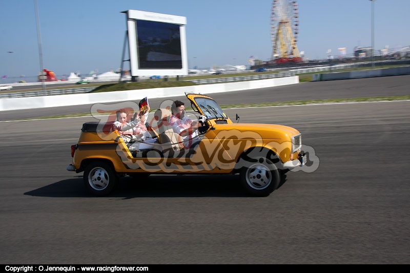 08_worldseriesrenault_nurb_parade60