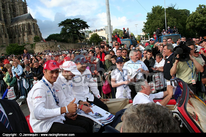 07_LeMans_parade70