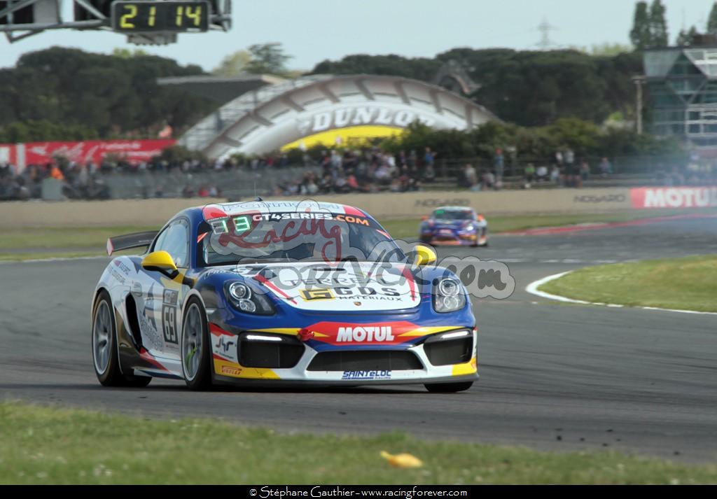 17_GT4_Nogaro_Gauthier_D137