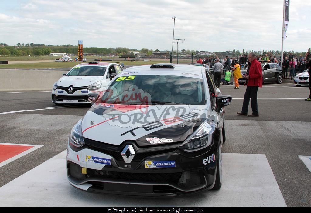 17_Clio_Nogaro_D63