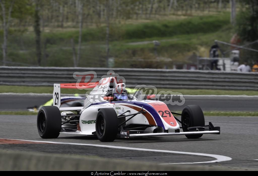 17_F4_Nogaro_L38