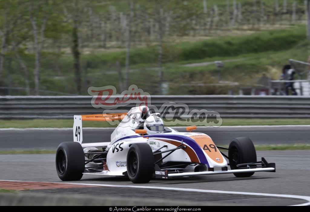 17_F4_Nogaro_L45