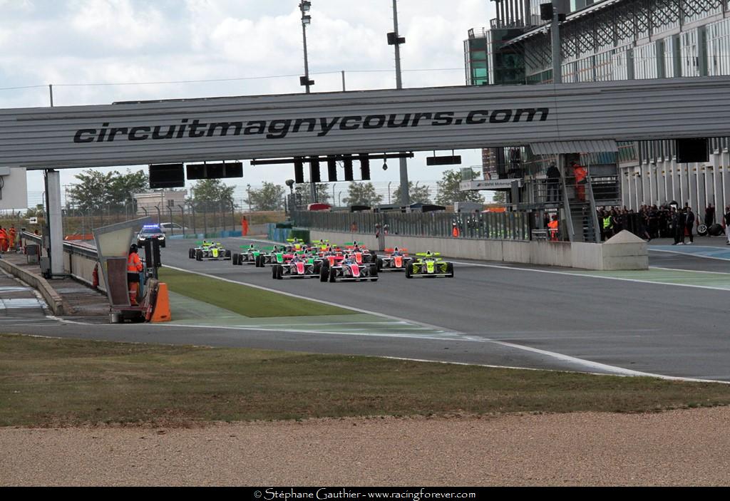 17_Magny-Cours_F4_S07