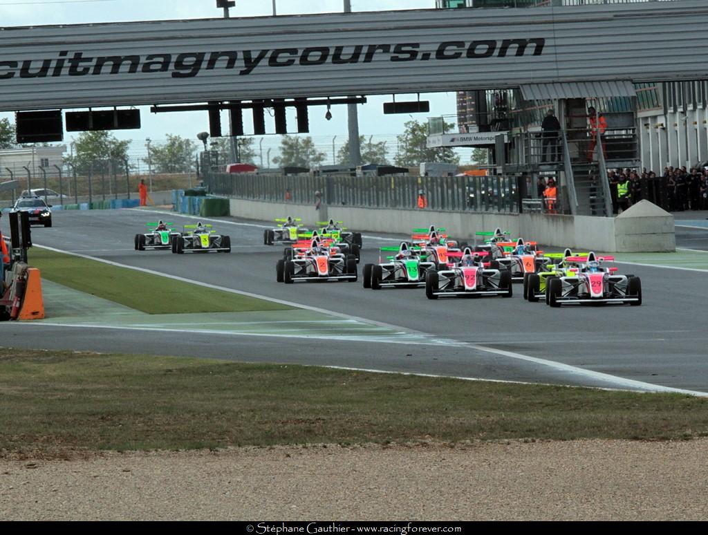 17_Magny-Cours_F4_S09