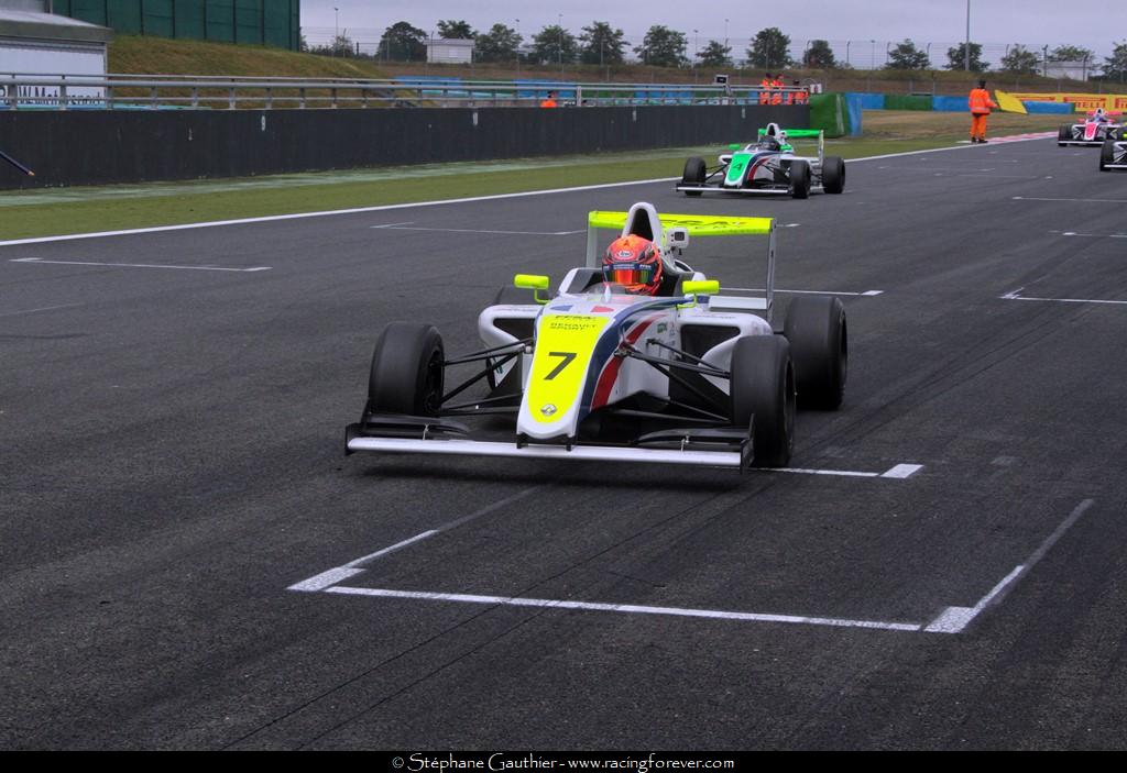 17_Magny-Cours_F4_1D02