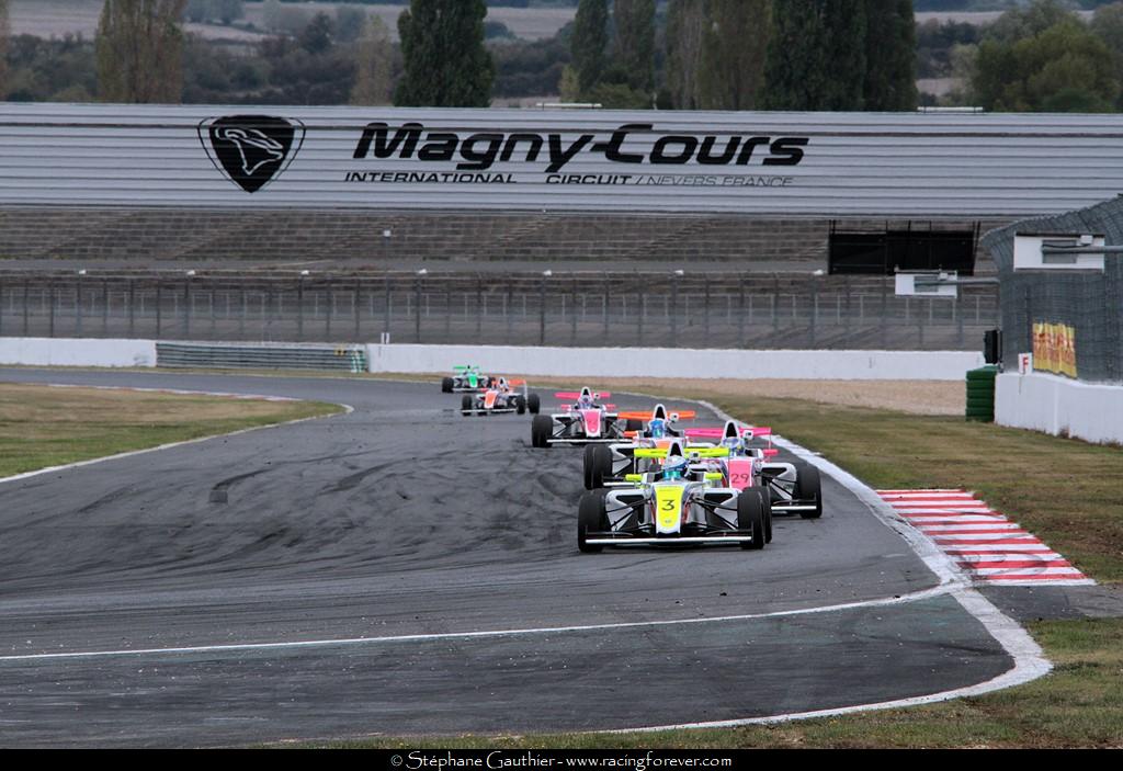 17_Magny-Cours_F4_2D01