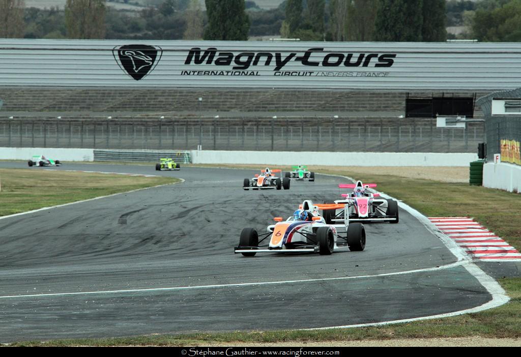 17_Magny-Cours_F4_2D02
