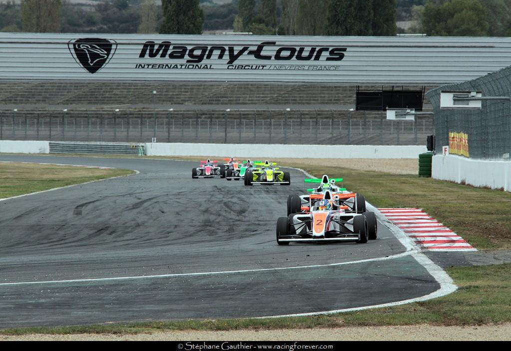 17_Magny-Cours_F4_2D03