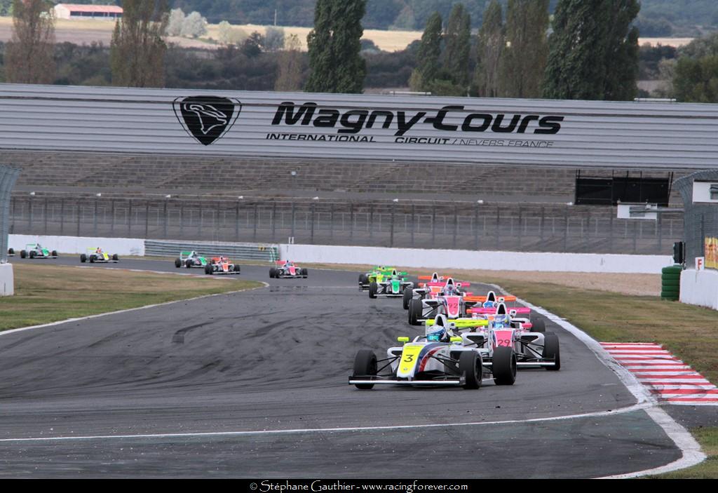 17_Magny-Cours_F4_2D05