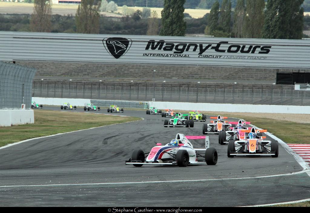 17_Magny-Cours_F4_2D06