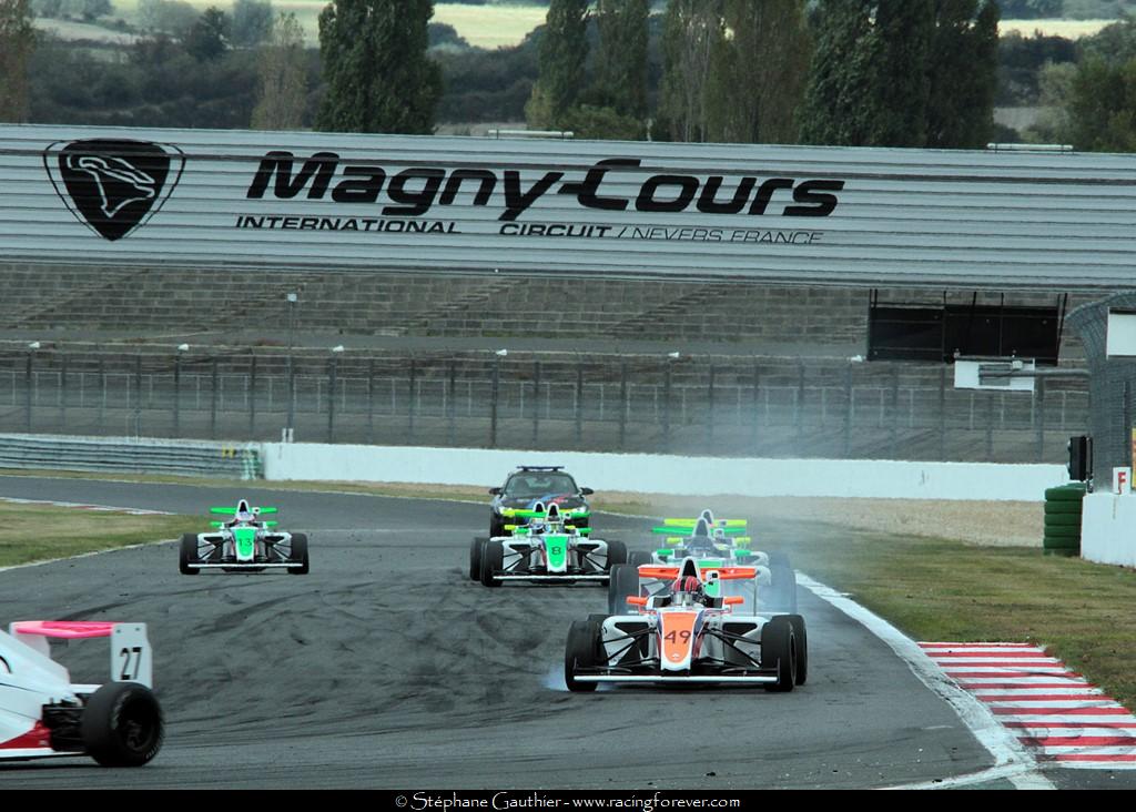 17_Magny-Cours_F4_2D07