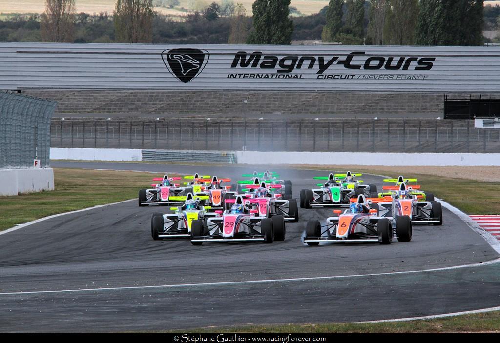 17_Magny-Cours_F4_2D10