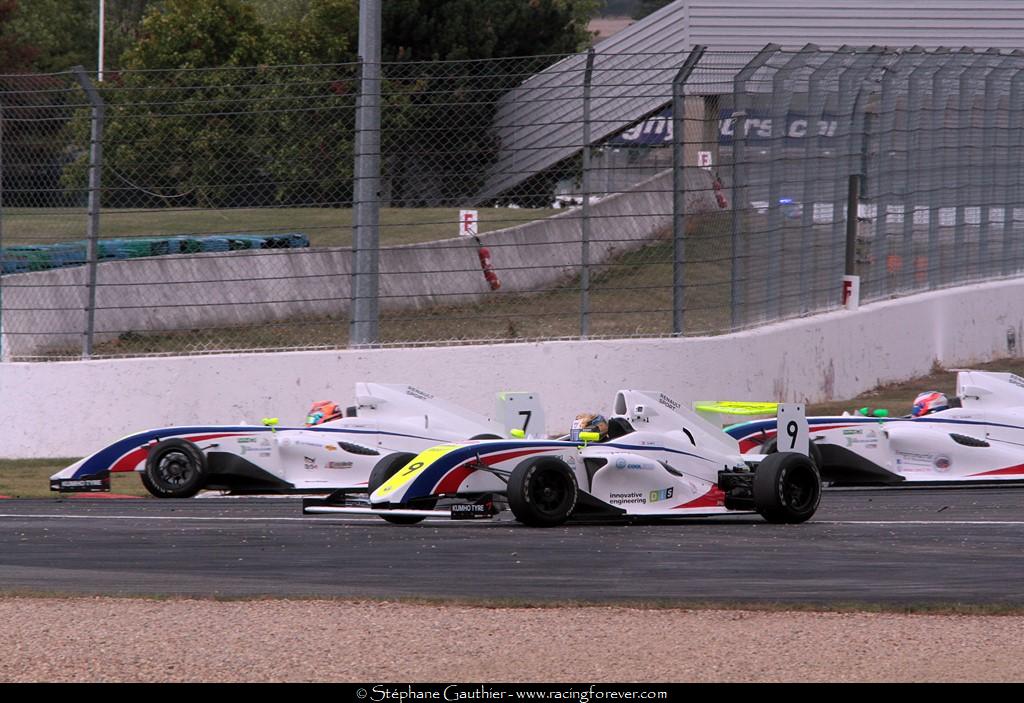 17_Magny-Cours_F4_2D14