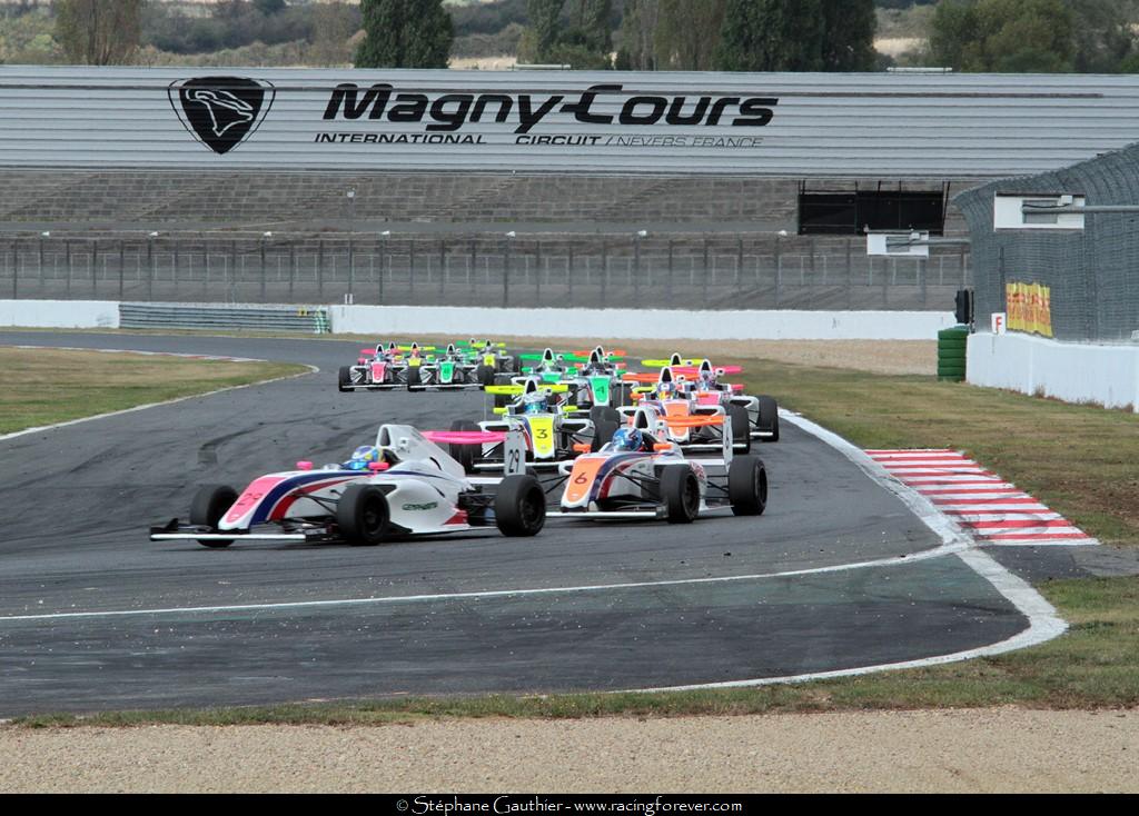 17_Magny-Cours_F4_2D16