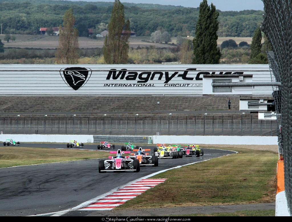 17_Magny-Cours_F4_2D19