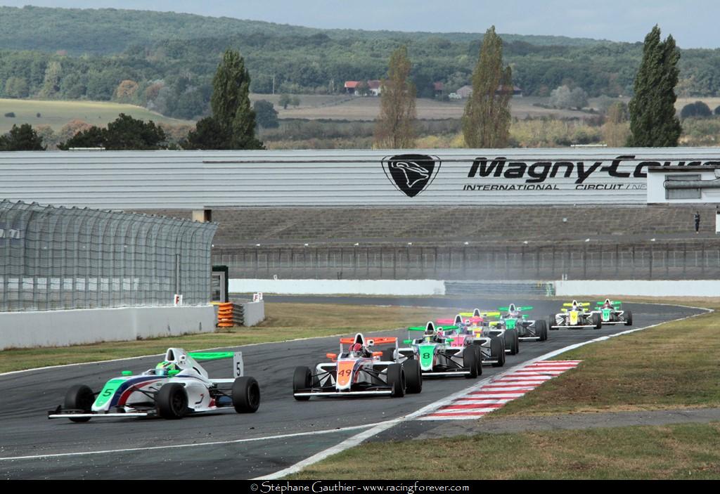 17_Magny-Cours_F4_2D24