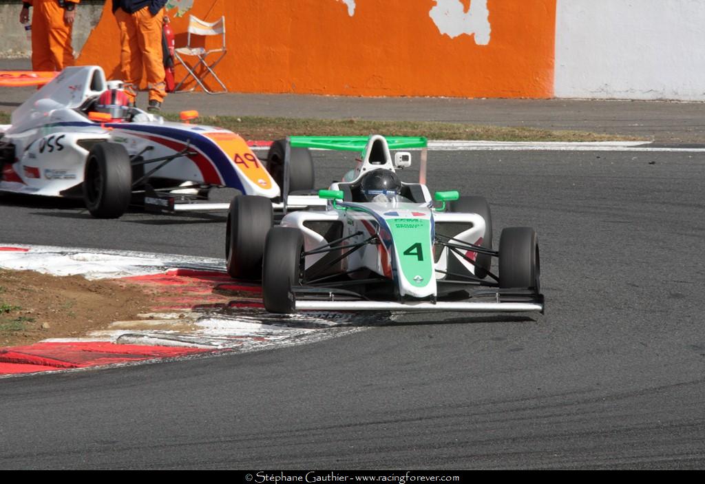 17_Magny-Cours_F4_2D30