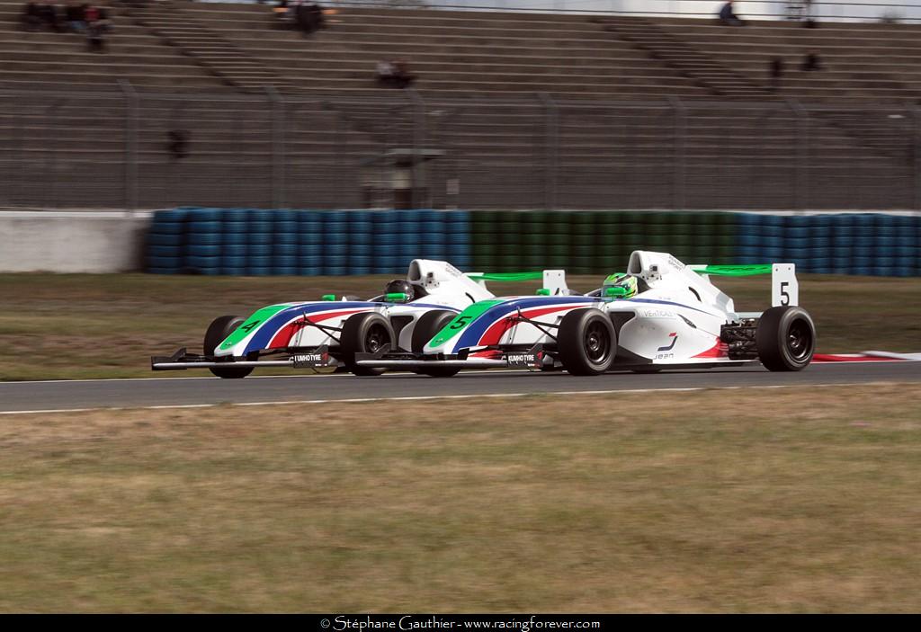 17_Magny-Cours_F4_2D43