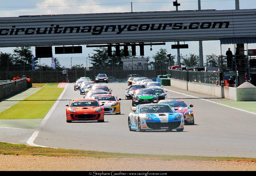 17_Magny-Cours_GT4_departS04