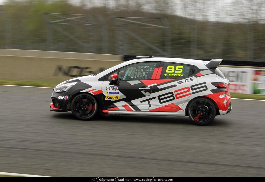 18_Clio_Nogaro_L33