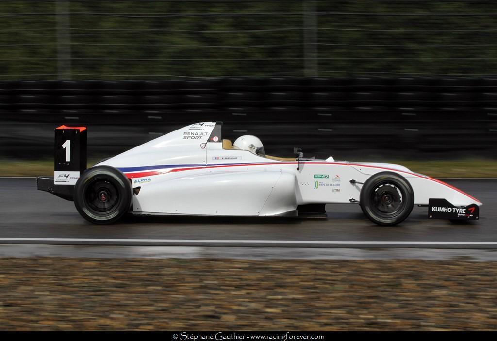 18_F4_Nogaro_S12