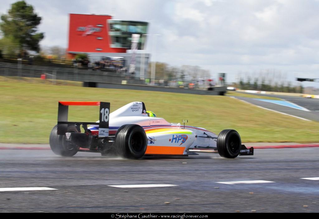 18_F4_Nogaro_S43