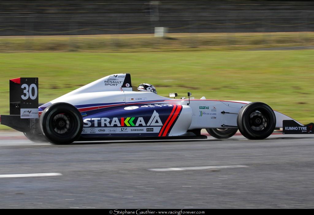 18_F4_Nogaro_S44