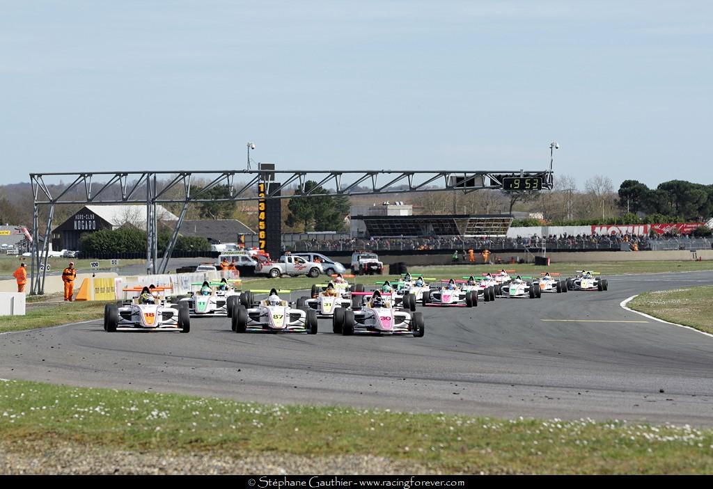 18_F4_Nogaro_D06