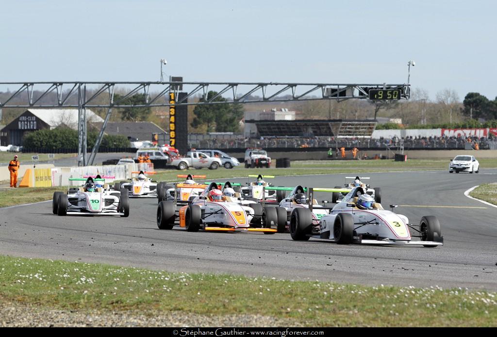 18_F4_Nogaro_D09